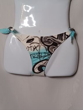 Girl Star Graphic Tie-Side Bikini Bottom Swimwear. Size L